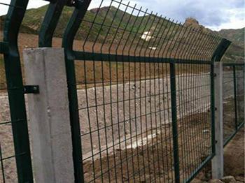 铁路护栏网图片3