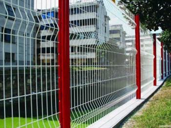 桃型柱护栏网图片4